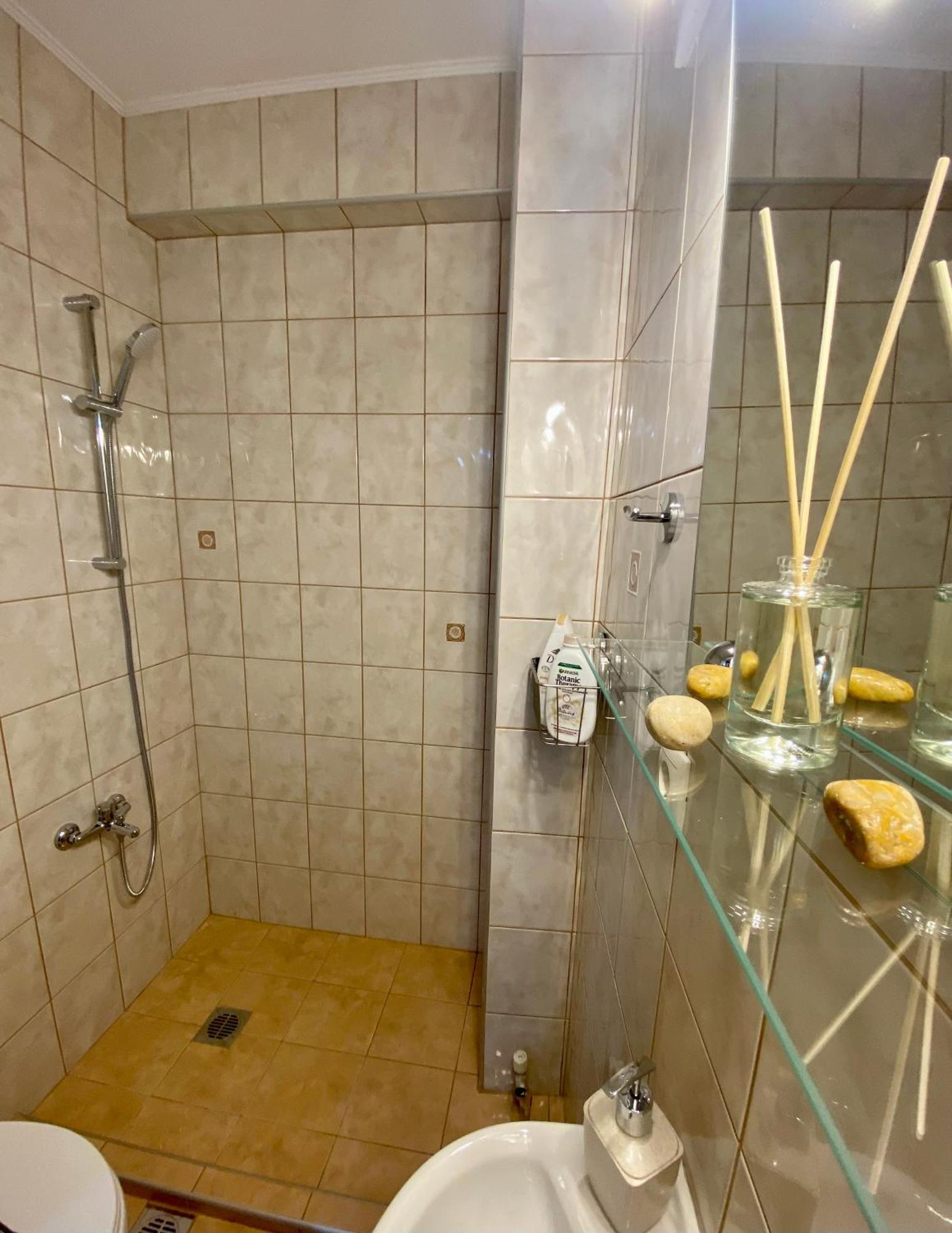 Nikos Apartment Σπάτα Εξωτερικό φωτογραφία
